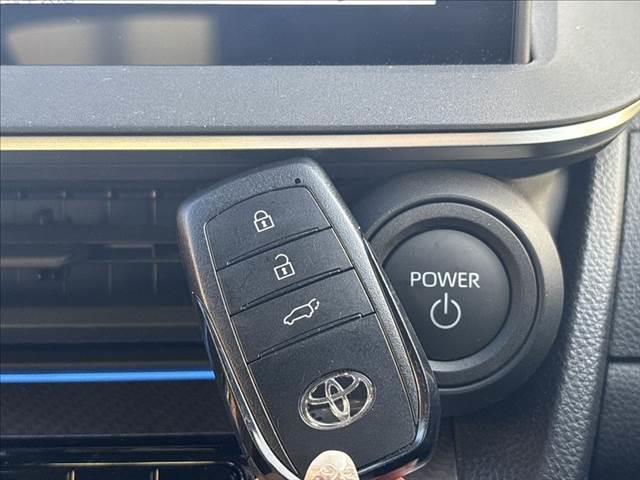 プリウス Ｚ　純正コネクティドナビ　全方位カメラ　パワーシート　ＬＥＤヘッドライト　レーダークルーズコントロール　ＥＴＣ２．０　禁煙車　シートエアコン　シートヒーター　衝突軽減ブレーキ　電動リアゲート　本革シート（48枚目）