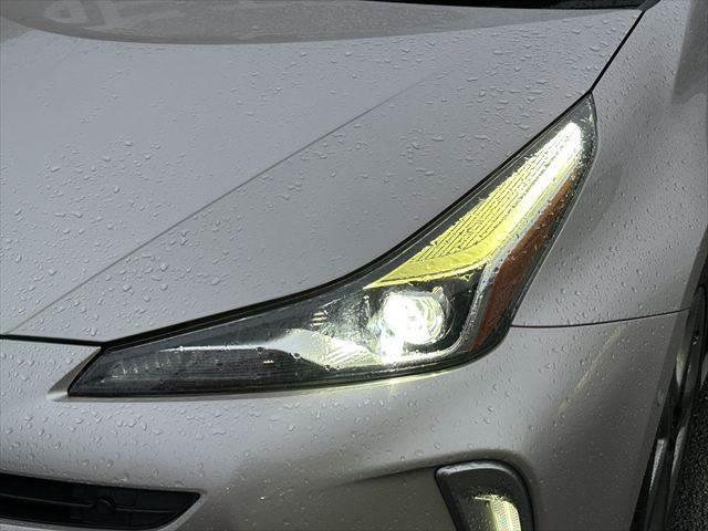 プリウス Ａツーリングセレクション　衝突軽減ブレーキ　禁煙車　純正９インチＳＤナビ　レーダークルーズコントロール　Ｂカメラ　フロントカメラ　シートヒーター　パワーシート　ブラインドスポットモニター　ＬＥＤヘッドライト　Ｂｌｕｅｔｏｏｔｈ（12枚目）