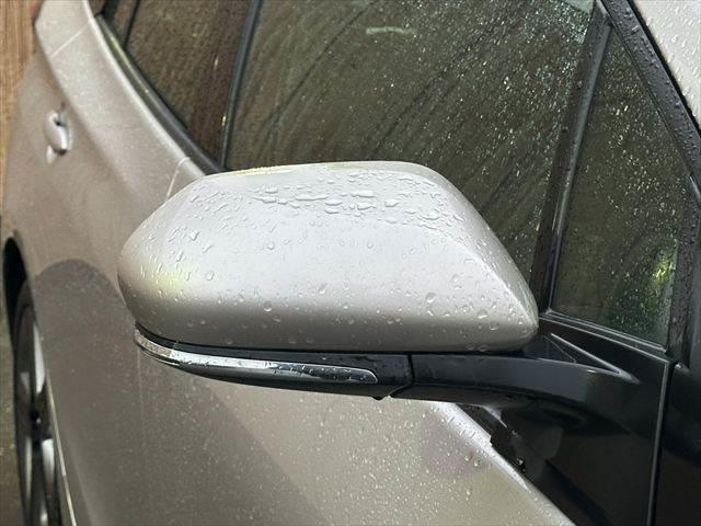 プリウス Ａツーリングセレクション　衝突軽減ブレーキ　禁煙車　純正９インチＳＤナビ　レーダークルーズコントロール　Ｂカメラ　フロントカメラ　シートヒーター　パワーシート　ブラインドスポットモニター　ＬＥＤヘッドライト　Ｂｌｕｅｔｏｏｔｈ（26枚目）