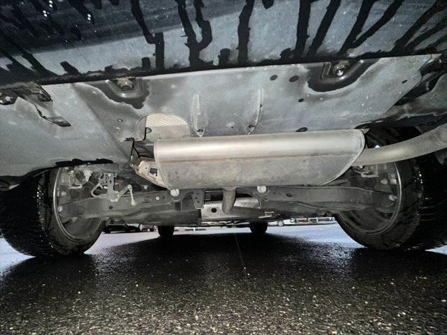 プリウス Ａツーリングセレクション　衝突軽減ブレーキ　禁煙車　純正９インチＳＤナビ　レーダークルーズコントロール　Ｂカメラ　フロントカメラ　シートヒーター　パワーシート　ブラインドスポットモニター　ＬＥＤヘッドライト　Ｂｌｕｅｔｏｏｔｈ（35枚目）