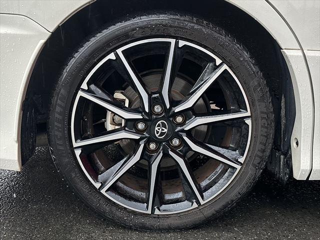 ノア Ｓｉ　ＧＲスポーツ　ユーザー買取車　純正１０インチナビ　フルセグＴＶ　フリップダウンモニター　バックカメラ　ＥＴＣ　両側パワースライドドア　衝突軽減ブレーキ　Ｂｌｕｅｔｏｏｔｈ　ハーフレザーシート　禁煙車（29枚目）