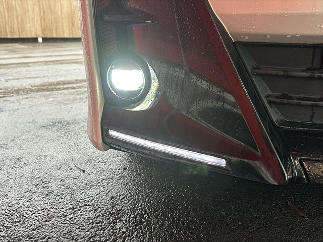 ノア Ｓｉ　ＧＲスポーツ　ユーザー買取車　純正１０インチナビ　フルセグＴＶ　フリップダウンモニター　バックカメラ　ＥＴＣ　両側パワースライドドア　衝突軽減ブレーキ　Ｂｌｕｅｔｏｏｔｈ　ハーフレザーシート　禁煙車（33枚目）