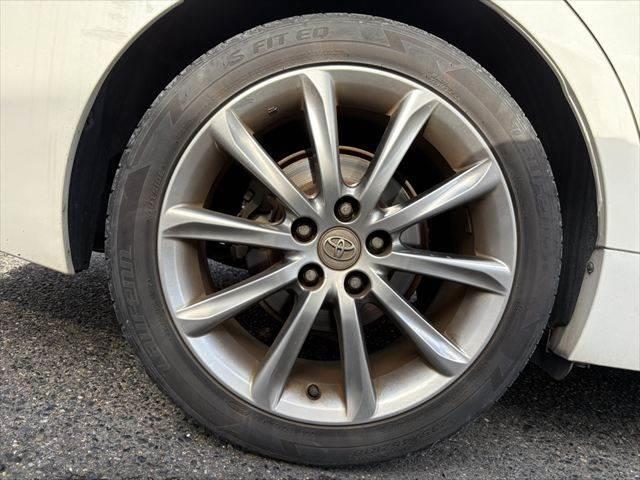 マークＸ ２５０Ｇ　Ｓパッケージ　純正ＳＤナビ　クルーズコントロール　パワーシート　ＬＥＤヘッドライト　禁煙車　フルセグＴＶ　Ｂｌｕｅｔｏｏｔｈ対応　盗難防止装置　スマートキー　純正１８インチアルミホイール　ＤＶＤ再生　ＣＤ再生（27枚目）