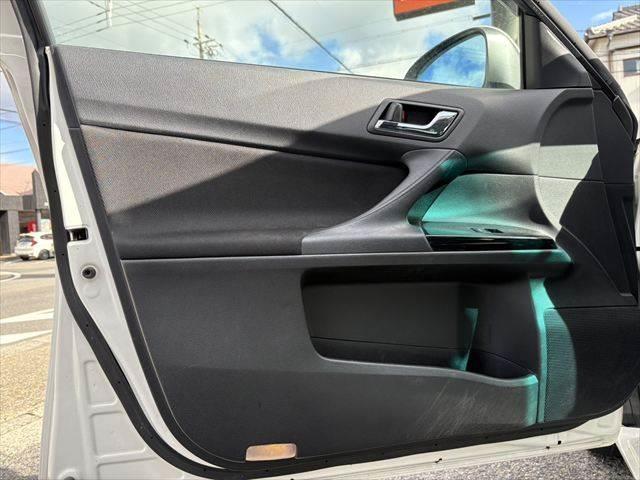 マークＸ ２５０Ｇ　Ｓパッケージ　純正ＳＤナビ　クルーズコントロール　パワーシート　ＬＥＤヘッドライト　禁煙車　フルセグＴＶ　Ｂｌｕｅｔｏｏｔｈ対応　盗難防止装置　スマートキー　純正１８インチアルミホイール　ＤＶＤ再生　ＣＤ再生（61枚目）