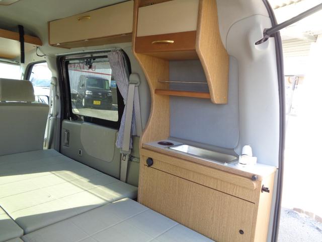 アトレーワゴン カスタムターボRS キャンピング仕様 シンク付き 固定棚 2名ベット カーテン 網戸 ナビ/地デジTV Bluetooth バックカメラ 前後ドラレコ ETC(11枚目)