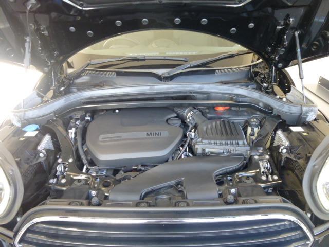 ＭＩＮＩ クーパーＤ　クロスオーバー　クラシックトリム正規認定中古車　カロッツエリア後付ＳＤナビ　フルセグ地デジチューナー　Ａｐｐｌｅｃａｒｐｌａｙ　リアビューカメラ　コンフォートアクセス　前席シートヒーター　１８ピンスポークアロイホイール（36枚目）