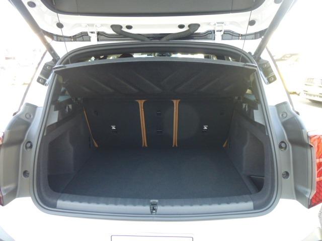 ＭＩＮＩ クーパーＣ　フェイバリット・トリム　正規認定中古車　整備保証付　ＦＡＶＯＵＲＥＤトリム　前席電動シート＆ヒーター　コンフォートアクセス　アラウンドビューモニター　オートテールゲート　１８アステロイドスポークヴァイブラントシルバーＡＷ（22枚目）