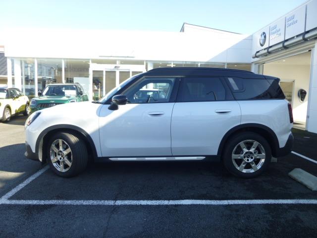 ＭＩＮＩ クーパーＣ　フェイバリット・トリム　正規認定中古車　整備保証付　ＦＡＶＯＵＲＥＤトリム　前席電動シート＆ヒーター　コンフォートアクセス　アラウンドビューモニター　オートテールゲート　１８アステロイドスポークヴァイブラントシルバーＡＷ（26枚目）