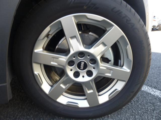 ＭＩＮＩ クーパーＣ　フェイバリット・トリム　正規認定中古車　整備保証付　ＦＡＶＯＵＲＥＤトリム　前席電動シート＆ヒーター　コンフォートアクセス　アラウンドビューモニター　オートテールゲート　１８アステロイドスポークヴァイブラントシルバーＡＷ（27枚目）