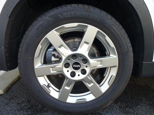 ＭＩＮＩ クーパーＣ　フェイバリット・トリム　正規認定中古車　整備保証付　ＦＡＶＯＵＲＥＤトリム　前席電動シート＆ヒーター　コンフォートアクセス　アラウンドビューモニター　オートテールゲート　１８アステロイドスポークヴァイブラントシルバーＡＷ（29枚目）