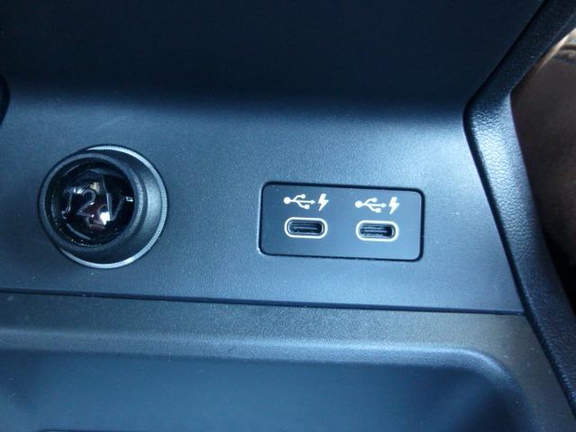 ＭＩＮＩ クーパーＣ　フェイバリット・トリム　正規認定中古車　整備保証付　ＦＡＶＯＵＲＥＤトリム　前席電動シート＆ヒーター　コンフォートアクセス　アラウンドビューモニター　オートテールゲート　１８アステロイドスポークヴァイブラントシルバーＡＷ（39枚目）