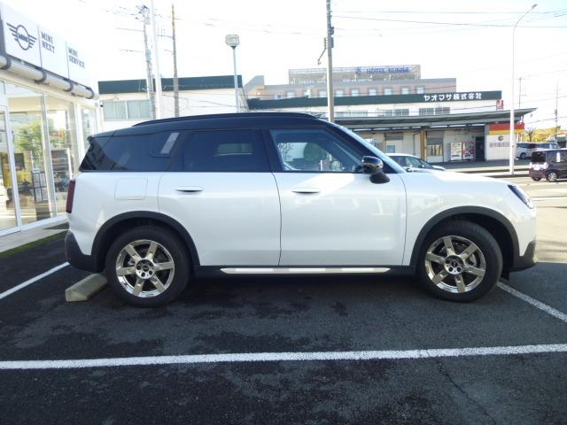 ＭＩＮＩ クーパーＣ　フェイバリット・トリム　正規認定中古車　整備保証付　ＦＡＶＯＵＲＥＤトリム　前席電動シート＆ヒーター　コンフォートアクセス　アラウンドビューモニター　オートテールゲート　１８アステロイドスポークヴァイブラントシルバーＡＷ（54枚目）