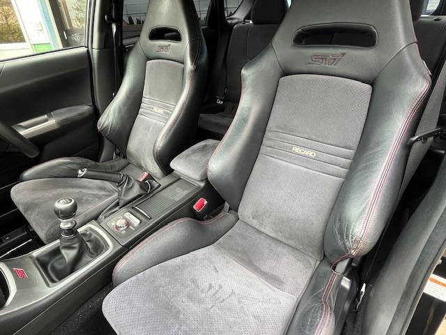 インプレッサ WRX STI 20thアニバーサリー 6MT 社外マフラー ナビ ETC バックカメラ(24枚目)