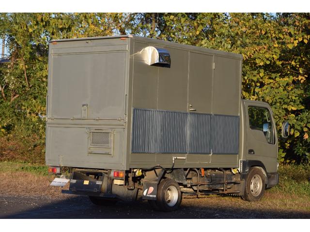 タイタンダッシュ 　キッチンカー　移動販売車　８ナンバー　ガス配管　外部電源引き込み　インバーター　販売窓（5枚目）