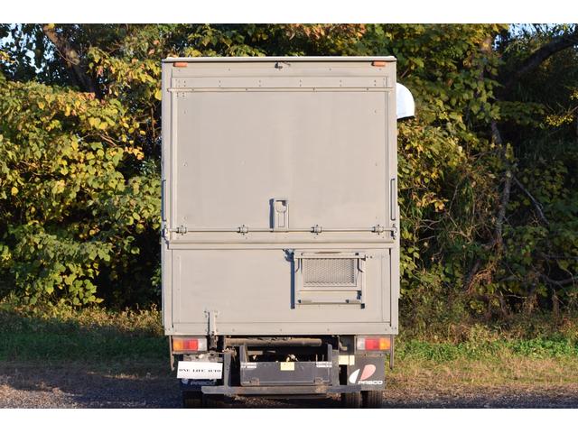 タイタンダッシュ 　キッチンカー　移動販売車　８ナンバー　ガス配管　外部電源引き込み　インバーター　販売窓（6枚目）