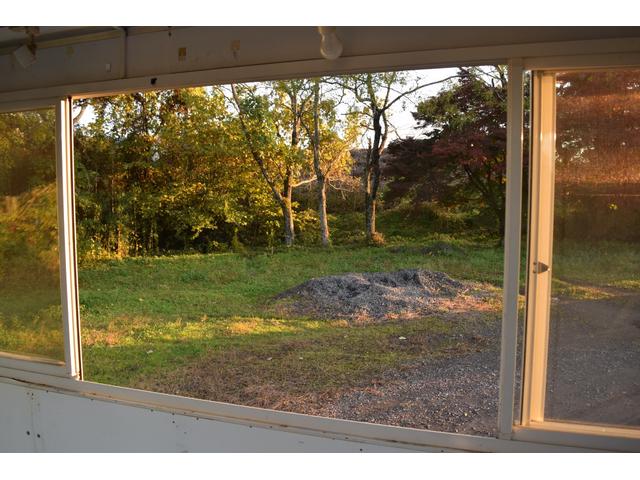 タイタンダッシュ 　キッチンカー　移動販売車　８ナンバー　ガス配管　外部電源引き込み　インバーター　販売窓（22枚目）