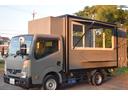 キッチンカーベース 移動販売車 販売窓 換気扇 跳ね上げ扉付き 折り畳みカウンターテーブル(13枚目)