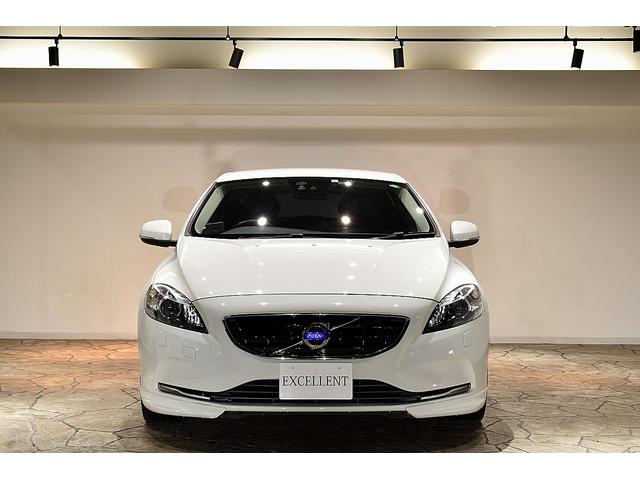 ｖ４０ ｄ４ ｓｅ ポールスター ｅｒｓｔカスタム ｆスポイラー リアディフューザー マフラー フットペダル セーフティパッケージ ｄ記録簿 ドラレコ ｇｐｓレーダー 純正ナビ 地デジ ｂｌｕｅｔｏｏｔｈ パドルシフト Carsmeet Web 自動車情報サイト Le Volant