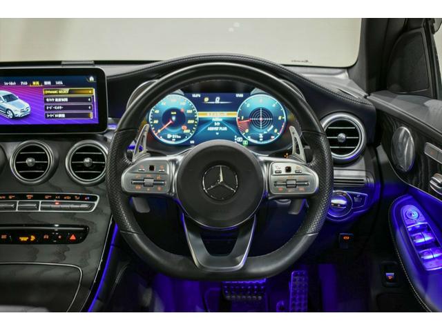 ＧＬＣ２２０ｄ　４マチック　クーペ　１オーナー　レザーエクスクルーシブＰ　サンルーフ　Ｄ記録簿３枚　レーダーセーフティＰ　エアバランスＰ　ブルメスタ　シートクーラー／ヒーター　シートマッサージ　カーボンＲスポイラー　黒本革　純正ナビ(8枚目)