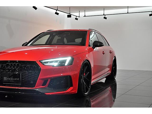 アウディ ＲＳ４アバント