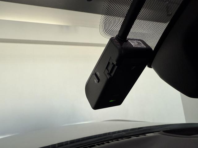 スープラ ＳＺ－Ｒ　買取車　黒革　ＪＢＬ　トヨタスープラセーフティ　ＢＳＭ　ＨＵＤ　社外デジタルインナーミラー型前後ドラレコ　カーボンインテリアパネル　ＬＥＤヘッドライト　リアフォグ　パドルシフト　レーンキープアシスト（31枚目）