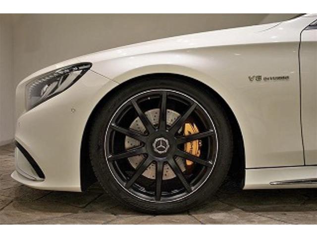 Sクラス S550 4マチック クーペ AMGライン S63仕様 純正S63エアロ/AMG鍛造20AW 社外マフラー カーボンステアリング パナメリカーナグリル ローダウン ゴールドキャリパー レザーEX デジーノブラックレザー ダイヤモンドホワイト(4枚目)