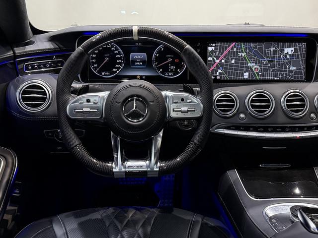 Sクラス S550 4マチック クーペ AMGライン S63仕様 純正S63エアロ/AMG鍛造20AW 社外マフラー カーボンステアリング パナメリカーナグリル ローダウン ゴールドキャリパー レザーEX デジーノブラックレザー ダイヤモンドホワイト(8枚目)