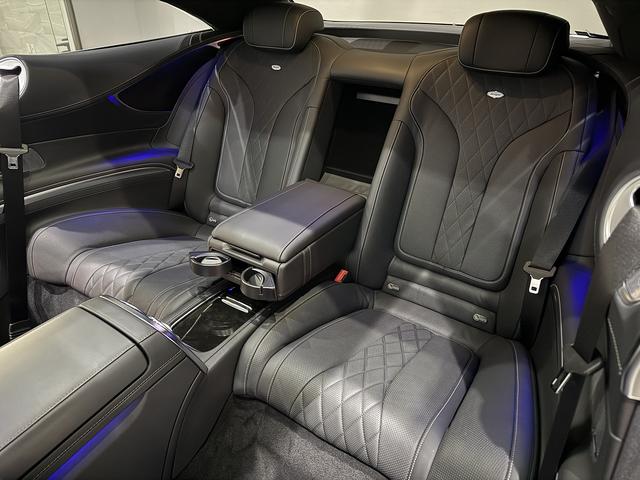 Sクラス S550 4マチック クーペ AMGライン S63仕様 純正S63エアロ/AMG鍛造20AW 社外マフラー カーボンステアリング パナメリカーナグリル ローダウン ゴールドキャリパー レザーEX デジーノブラックレザー ダイヤモンドホワイト(15枚目)
