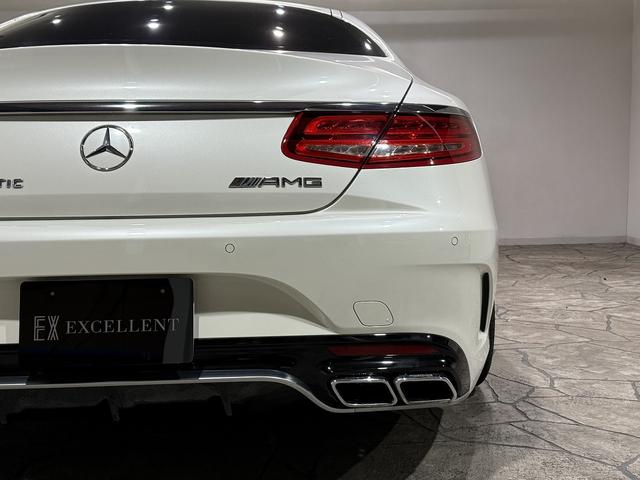 Sクラス S550 4マチック クーペ AMGライン S63仕様 純正S63エアロ/AMG鍛造20AW 社外マフラー カーボンステアリング パナメリカーナグリル ローダウン ゴールドキャリパー レザーEX デジーノブラックレザー ダイヤモンドホワイト(27枚目)