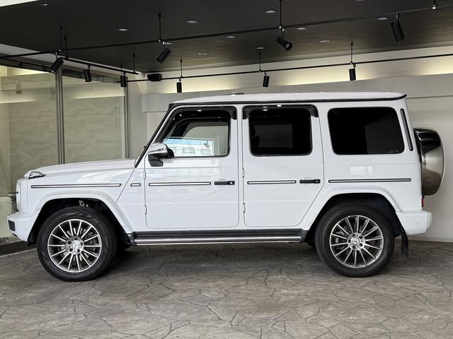 Gクラス G400d AMGライン マヌファクトゥーアプログラム 買取車 AMGライン ディーラー記録簿R5年/R6年 有償色オパリスホワイト ラグジュアリーP ベンガルレッドナッパレザー SR ブルメスタ シートヒーター/クーラー(2枚目)