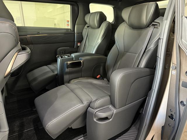 アルファードハイブリッド Z モデリスタエアロ/スポーツマフラー OPユニバーサルステップ OP左右独立ムーンルーフ OP後席モニター サイドエンブレムイルミネーション デジタルインナーミラー シートヒーター/クーラー BSM(14枚目)