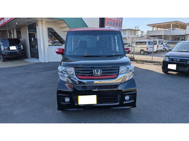 Ｎ－ＢＯＸ＋カスタム Ｇ・Ａパッケージ　レッド塗装　イモビライザー　キーレスエントリー　横滑り防止　スマートキー　ＥＴＣ　アイドリングストップ　ＡＡＣ　エアバッグ　ベンチシート　ＡＢＳ　衝突安全ボディ　衝突軽減（2枚目）