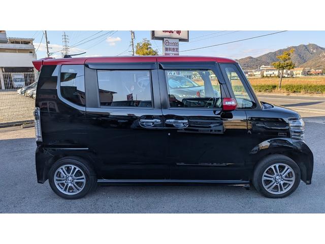 Ｎ－ＢＯＸ＋カスタム Ｇ・Ａパッケージ　レッド塗装　イモビライザー　キーレスエントリー　横滑り防止　スマートキー　ＥＴＣ　アイドリングストップ　ＡＡＣ　エアバッグ　ベンチシート　ＡＢＳ　衝突安全ボディ　衝突軽減（4枚目）