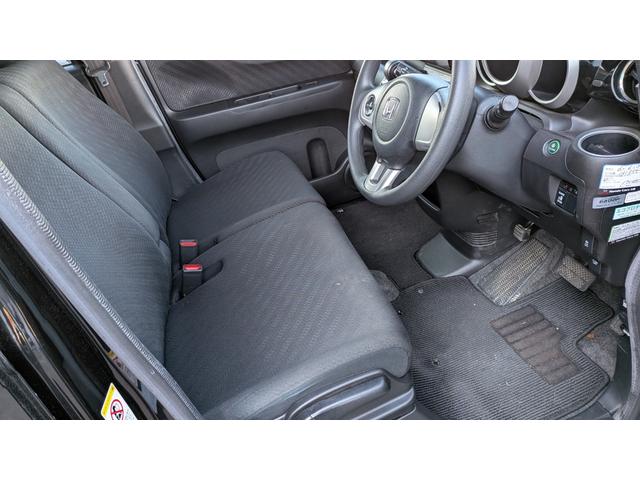 Ｎ－ＢＯＸ＋カスタム Ｇ・Ａパッケージ　レッド塗装　イモビライザー　キーレスエントリー　横滑り防止　スマートキー　ＥＴＣ　アイドリングストップ　ＡＡＣ　エアバッグ　ベンチシート　ＡＢＳ　衝突安全ボディ　衝突軽減（13枚目）