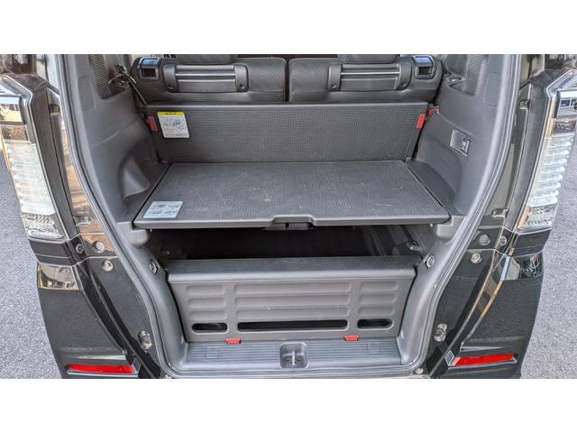 Ｎ－ＢＯＸ＋カスタム Ｇ・Ａパッケージ　レッド塗装　イモビライザー　キーレスエントリー　横滑り防止　スマートキー　ＥＴＣ　アイドリングストップ　ＡＡＣ　エアバッグ　ベンチシート　ＡＢＳ　衝突安全ボディ　衝突軽減（18枚目）