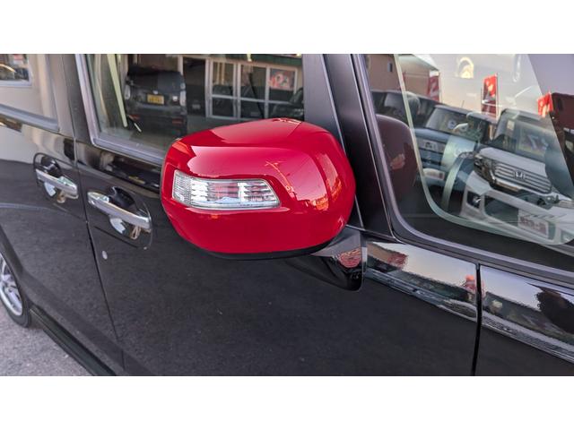 Ｎ－ＢＯＸ＋カスタム Ｇ・Ａパッケージ　レッド塗装　イモビライザー　キーレスエントリー　横滑り防止　スマートキー　ＥＴＣ　アイドリングストップ　ＡＡＣ　エアバッグ　ベンチシート　ＡＢＳ　衝突安全ボディ　衝突軽減（25枚目）