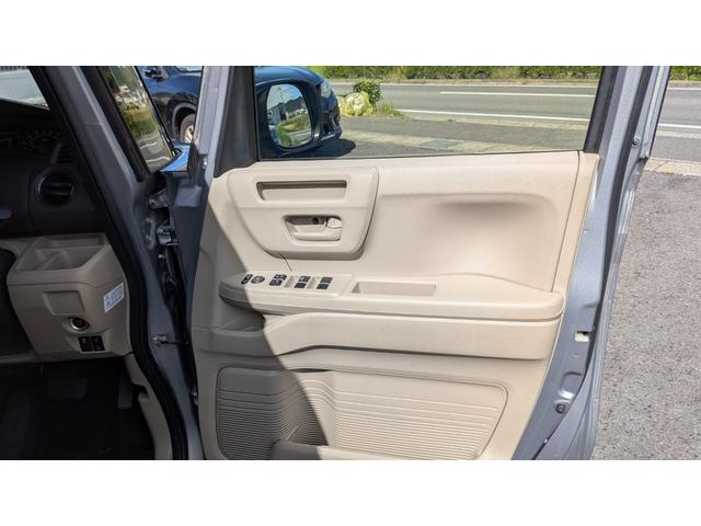 N-BOX Gホンダセンシング 禁煙 バックソナー 盗難防止システム 車線逸脱警報装置 Dレコ ETC付 フルフラットシート スマキー オートマチックハイビーム LED 横滑り防止 パワーウィンドウ AAC ベンチシート クルコン(25枚目)
