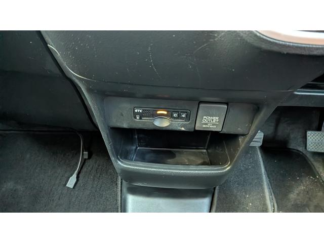 N-BOX G・Lパッケージ I-STOP ベンチ席 カラーバックモニター 全席PW イモビライザー 衝突安全ボディ フルフラット AAC 横滑り防止 スマートキー ABS ETC キーレスE パワーステアリング 運転席エアバッグ(23枚目)