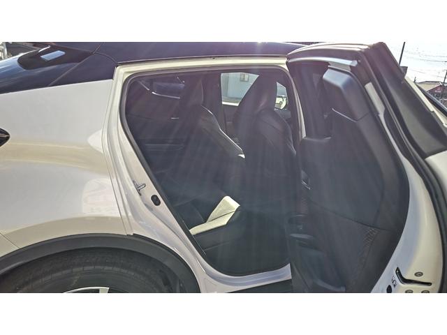 Ｃ－ＨＲ Ｇ　モデリスタエアロ（Ｆ．Ｓ．Ｒ）／カロッツェリアナビ（フルセグＴＶ）／バックカメラ／ＥＴＣ車載器／ワンオーナー・禁煙車／ツートーン／クルーズコントロール（12枚目）