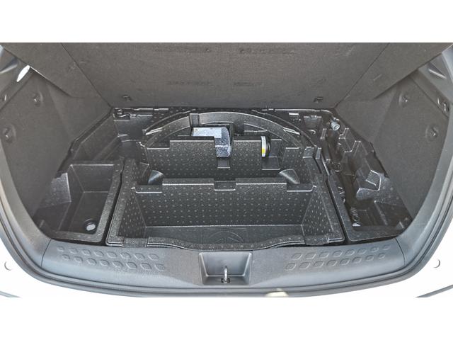 Ｃ－ＨＲ Ｇ　モデリスタエアロ（Ｆ．Ｓ．Ｒ）／カロッツェリアナビ（フルセグＴＶ）／バックカメラ／ＥＴＣ車載器／ワンオーナー・禁煙車／ツートーン／クルーズコントロール（22枚目）