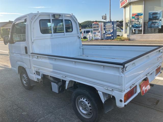 アクティトラック ＳＤＸ　４ＷＤ　５速ＭＴ　キーレスエントリー　エアコン　パワーウィンドウ　パワーステアリング　パワードアロック　運転席エアバッグ　荷台ランプ（8枚目）