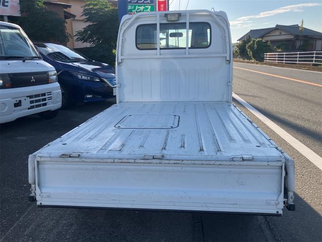 アクティトラック ＳＤＸ　４ＷＤ　５速ＭＴ　キーレスエントリー　エアコン　パワーウィンドウ　パワーステアリング　パワードアロック　運転席エアバッグ　荷台ランプ（12枚目）