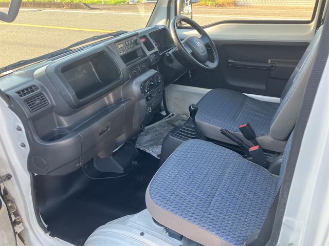 アクティトラック ＳＤＸ　４ＷＤ　５速ＭＴ　キーレスエントリー　エアコン　パワーウィンドウ　パワーステアリング　パワードアロック　運転席エアバッグ　荷台ランプ（24枚目）