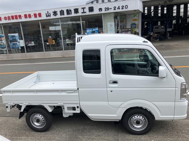 スーパーキャリイ X 4WD AT 衝突被害軽減システム クリアランスソナー レーンアシスト アイドリングストップ 電動格納ミラー オートライト ESC エアコン パワーウィンドウ 運転席エアバッグ(9枚目)