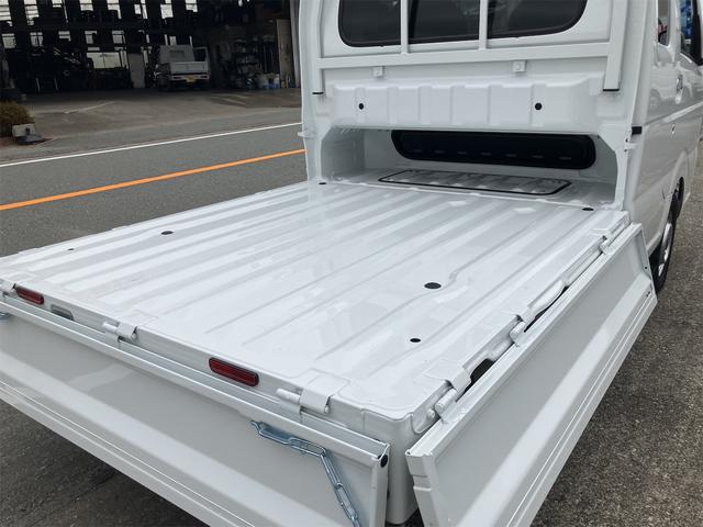 スーパーキャリイ X 4WD AT 衝突被害軽減システム クリアランスソナー レーンアシスト アイドリングストップ 電動格納ミラー オートライト ESC エアコン パワーウィンドウ 運転席エアバッグ(25枚目)