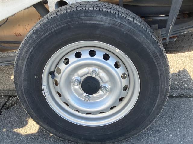 ハイゼットトラック ローダンプ　４ＷＤ　ダンプ　ＡＴ　エアコン　運転席エアバッグ　助手席エアバッグ　パワーステアリング（4枚目）