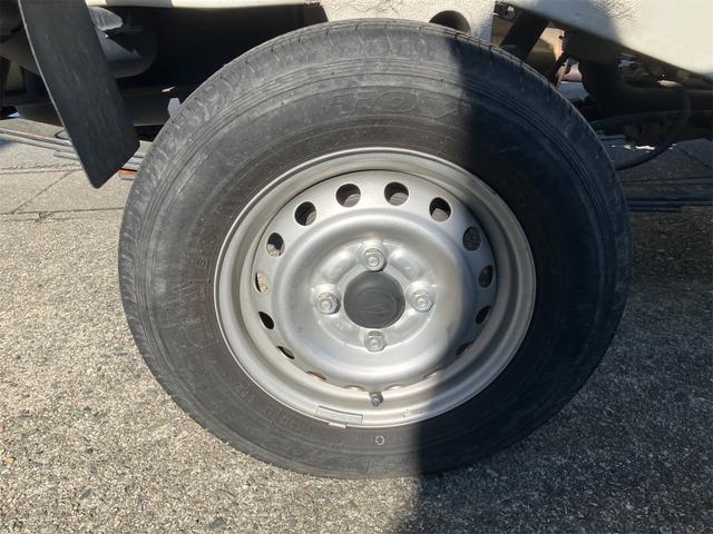 ハイゼットトラック ローダンプ　４ＷＤ　ダンプ　ＡＴ　エアコン　運転席エアバッグ　助手席エアバッグ　パワーステアリング（9枚目）
