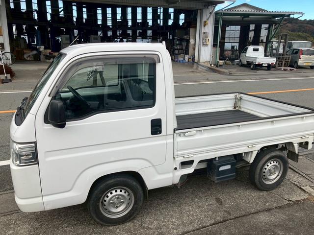 アクティトラック 　４ＷＤ　エアコン　５速ＭＴ　パワーウィンドウ　三方開（2枚目）