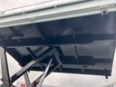 　ダンプ　高所作業車　二刀流　５速ＭＴ　エアコン　ＦＭ　パワーステアリング　パワーウインドウ（25枚目）