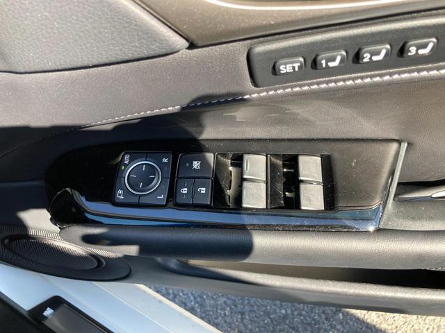 GS300h Iパッケージ サンルーフ 黒革エアーシート モデリスタエアロ LEDヘッドライト BSM 専用19AW(30枚目)
